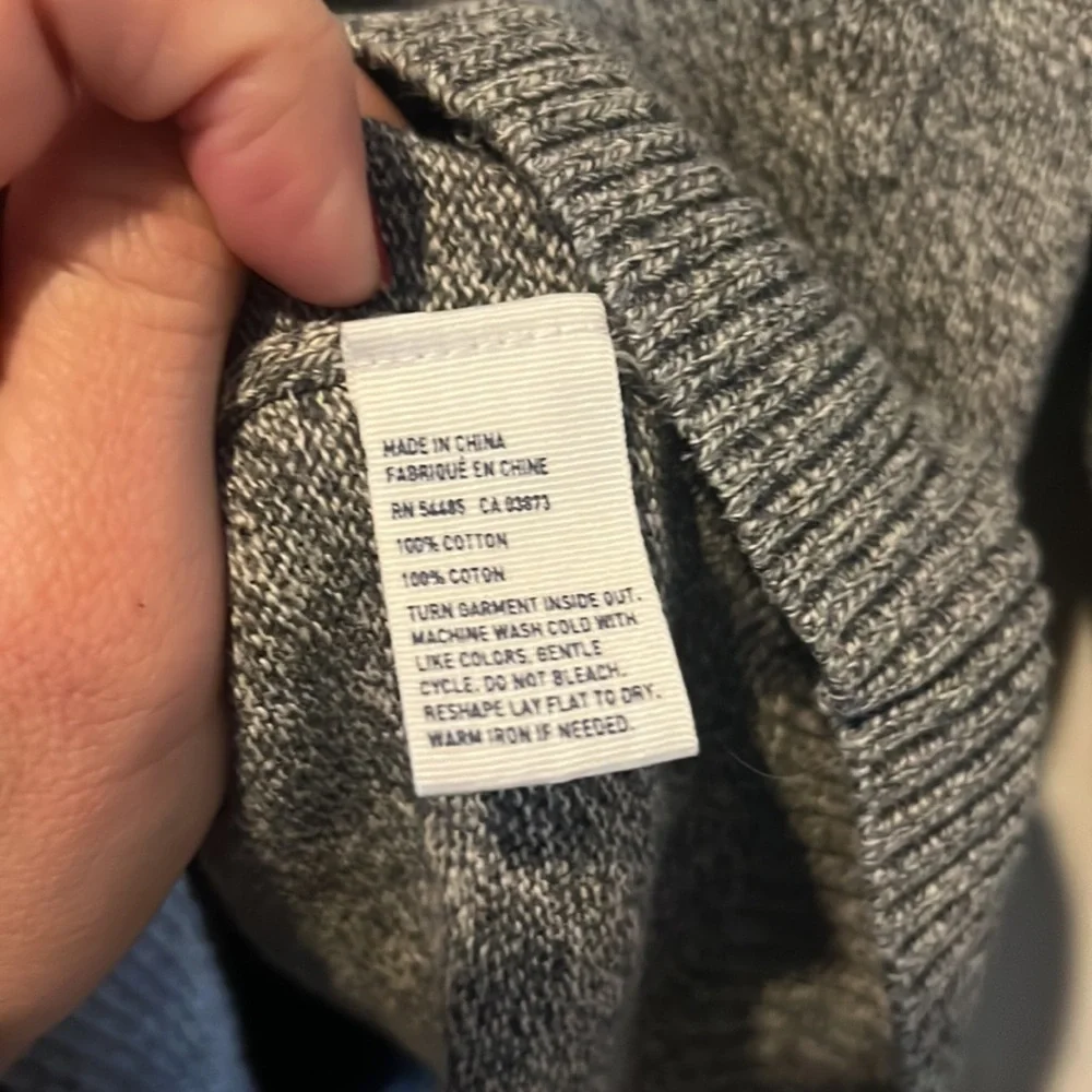 American Eagle 100%‎ cotton Gray collared sweater size Large
